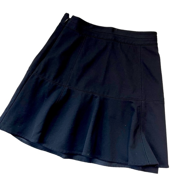 WHBM Black Fit and Flare lined Skirt Size 2 - Picture 2 of 5